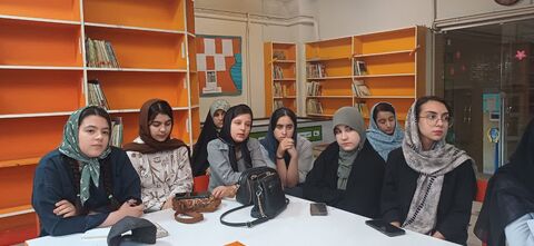سیمرغ همدان