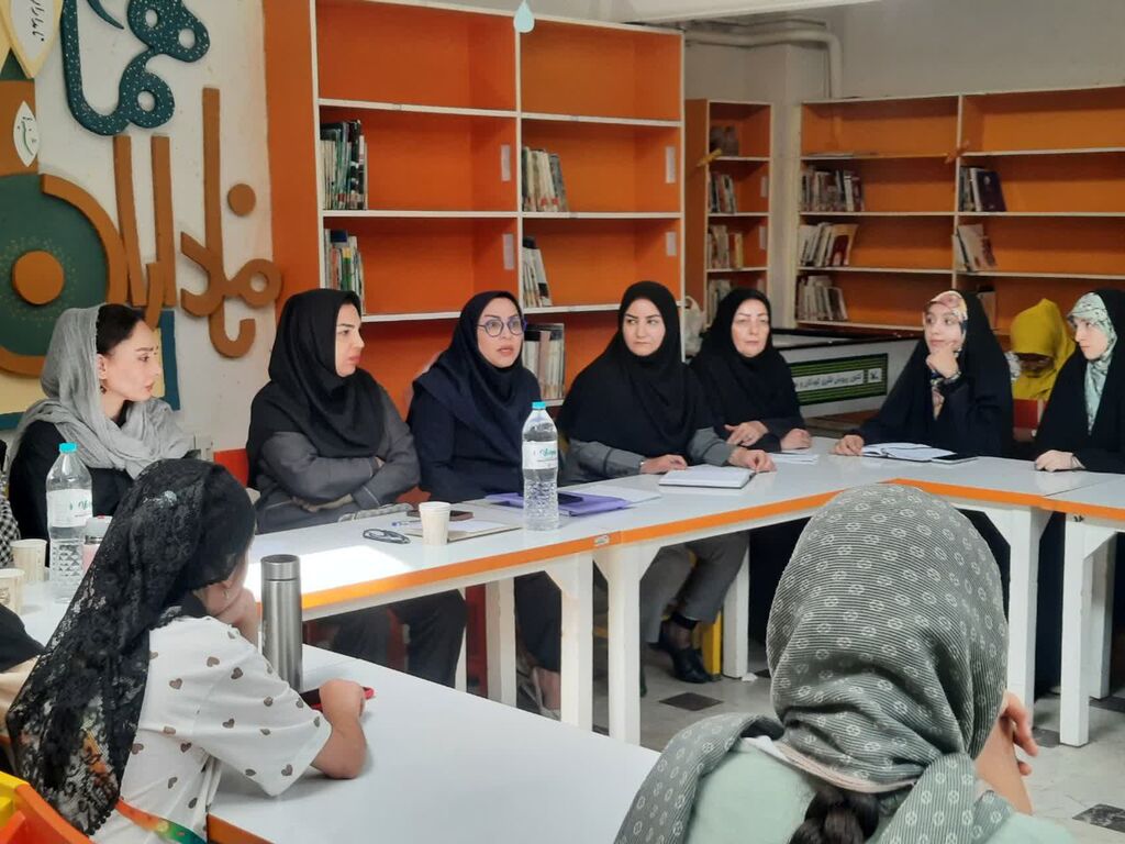 برگزاری پنجمین نشست «پاتوق قصه و نقد» در کانون همدان