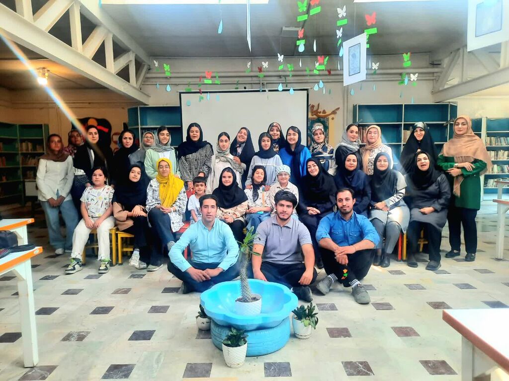 برگزاری پنجمین نشست «پاتوق قصه و نقد» در کانون همدان