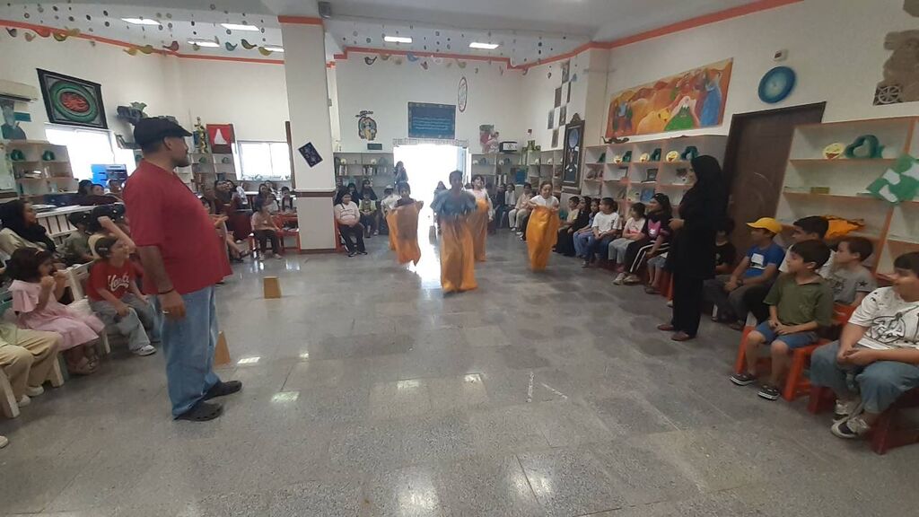 جشنواره بازیهای بومی و محلی با حضور پرشور خانوادهها در مرکز شماره دو چالوس برگزار شد