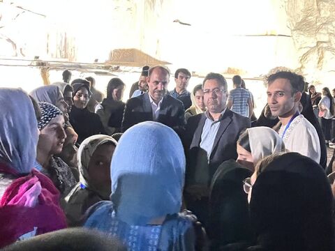 بازدید از طاق‌بستان