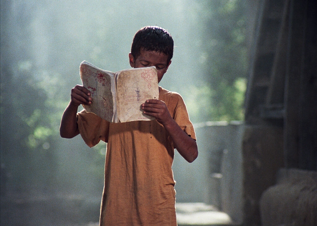 باشو غریبه کوچک “Bashu, the Little Stranger” Won the Golden Lion for the Best Film of Venice Classics!
