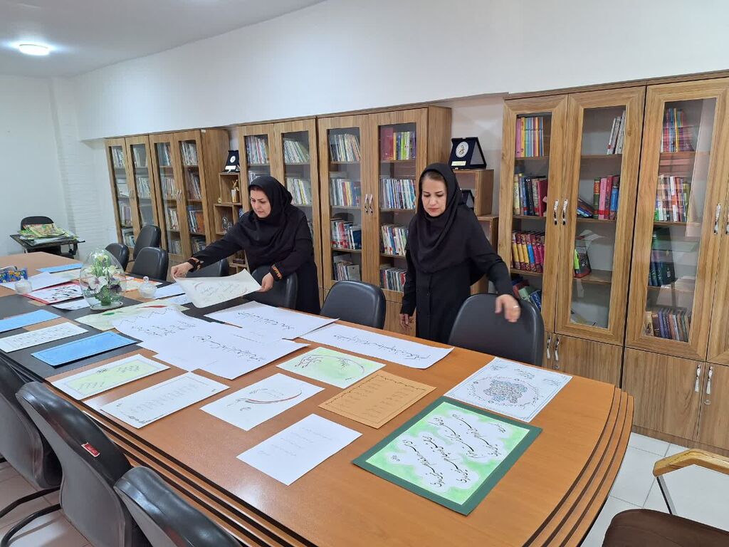 داوری دومین جشنواره سرزمین مادری کانون کرمانشاه