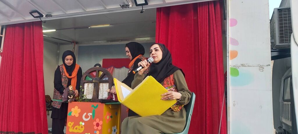 تماشاخانه سیار کانون استان تهران در جشن صدسالگی شهرداری فیروزکوه