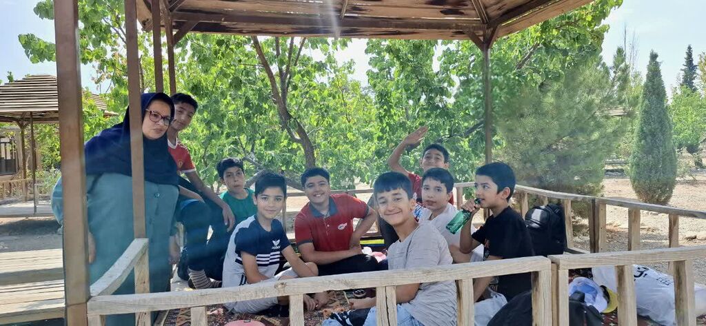 اردوی خاطرهانگیز پسران کانون بسطام در دل طبیعت