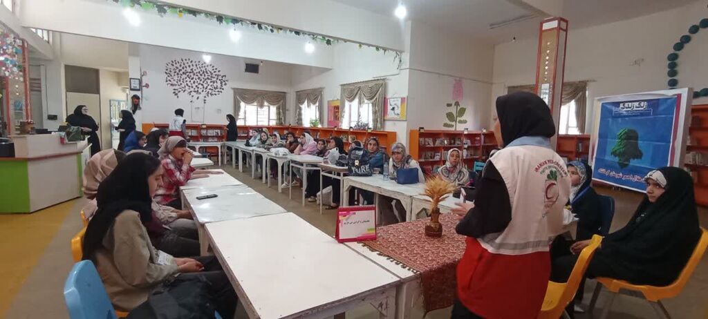 آشنایی اعضای اردوی استانی کانون کرمانشاه با کمک‌های اولیه