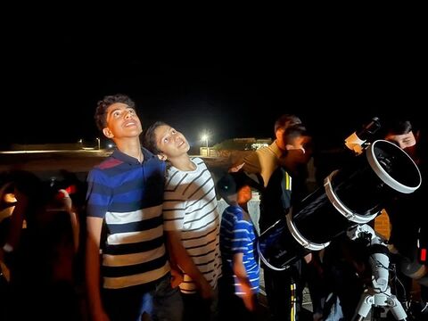 پویش ملی «ماه در آغوش سایه‌ها» اردوی پسران کانون استان اصفهان به روایت تصویر