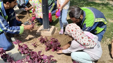 «یک روز با طبیعت» در بوستان قائم با اعضای مرکز فرهنگی شماره 4 مشهد