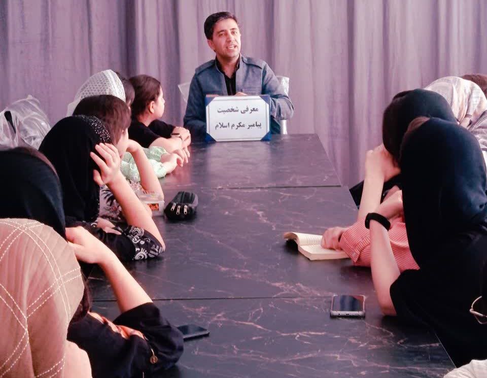 ویژهبرنامههای هفته وحدت در مرکز ثلاثباباجانی