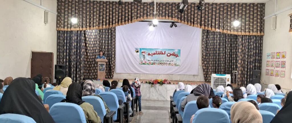 جشن مهربانی و وحدت در مرکز کنگاور از میلاد پیامبر (ص) تا همبستگی با کودکان غزه