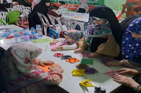 کارگاه ادبی«سطربه سطر ایثار»