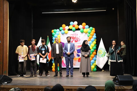 گزارش تصویری برگزاری نخستین جشنواره استانی «گل یا پوچ»به همت کانون استان قزوین