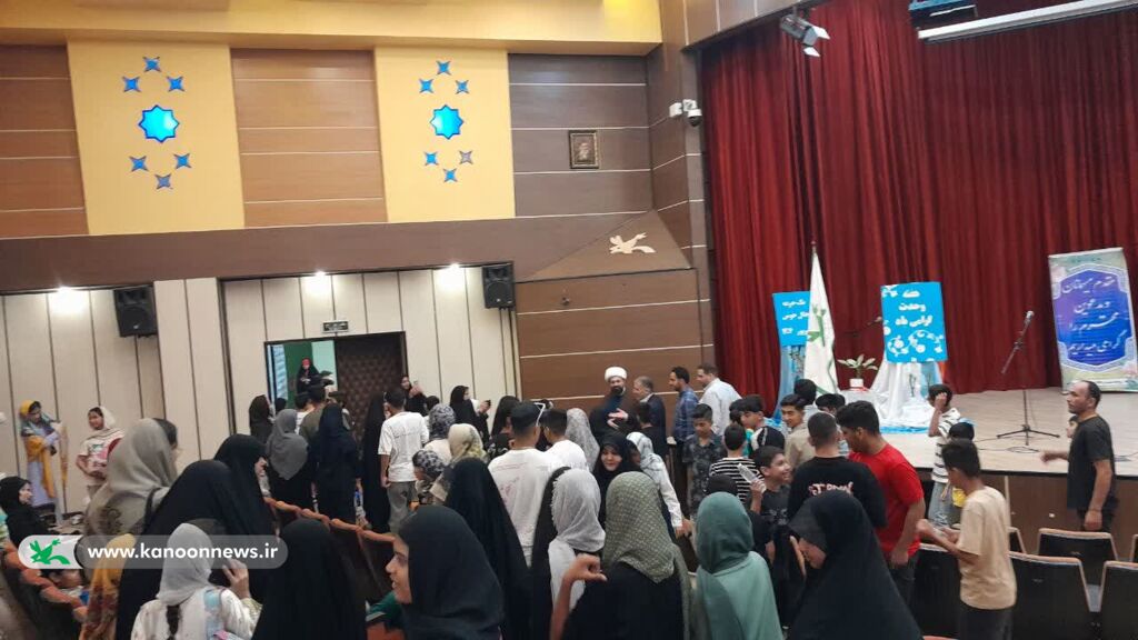 جشن پایان کارگاه‌های تابستانه در مجتمع فرهنگی هنری کانون گرگان