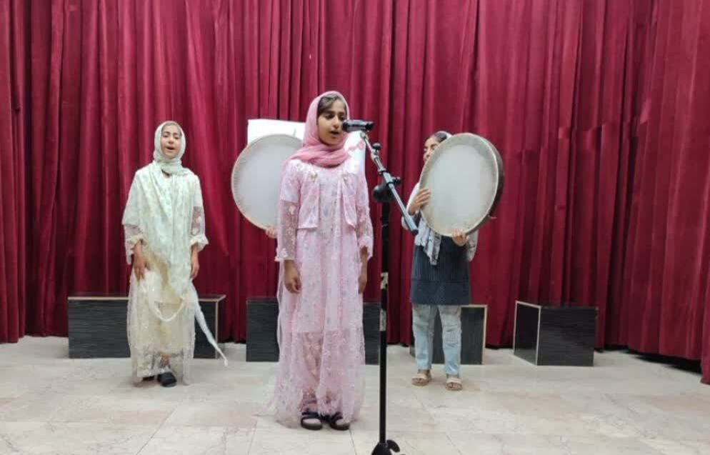 مرکز فرهنگی هنری روانسر جشن هفته وحدت را برگزار کرد