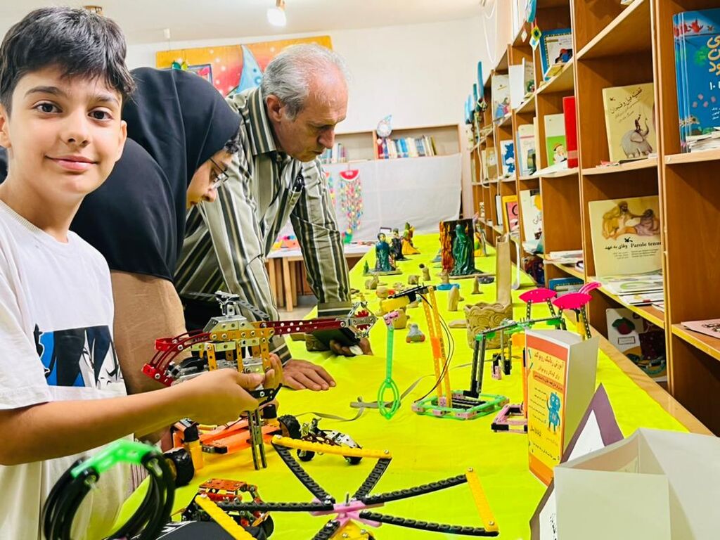 برپایی نمایشگاه آثار تابستانه اعضای کانون پرورش فکری یاسوج