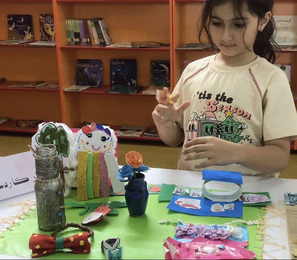 نمایشگاه دستان کوچک در مرکز شماره ۱ صحنه