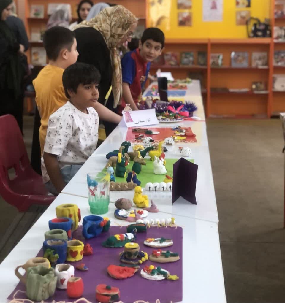 نمایشگاه دستان کوچک در مرکز شماره ۱ صحنه