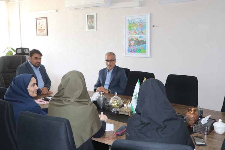 مدیرکل پست استان اصفهان مهمان مدیرکل کانون شد