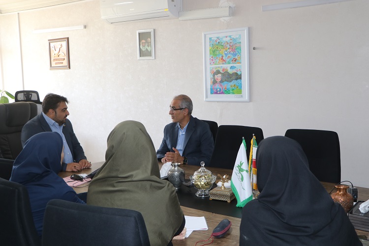 مدیرکل پست استان اصفهان مهمان مدیرکل کانون شد