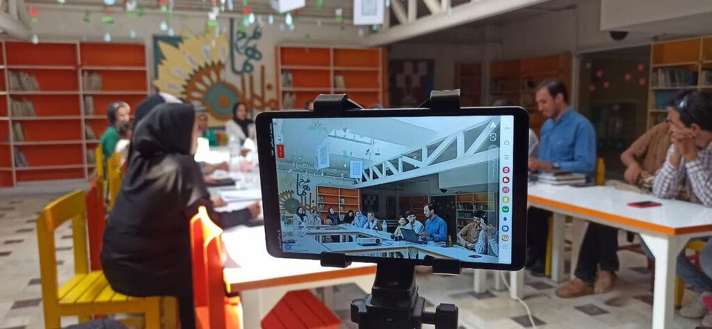 برگزاری ششمین نشست «پاتوق قصه و نقد» در کانون همدان