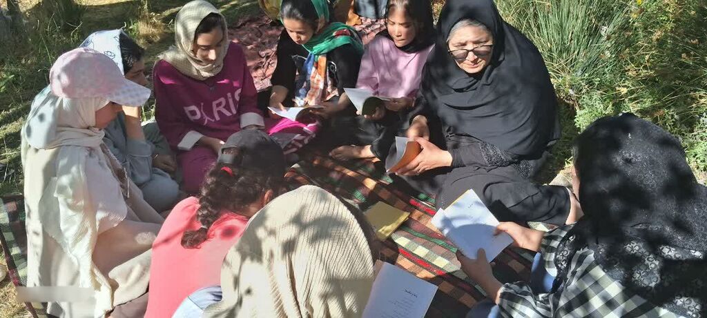 تلفیق نشاط، خلاقیت و مسئولیتپذیری در دل طبیعت با اردوی فرهنگی-تفریحی دختران کنگاور