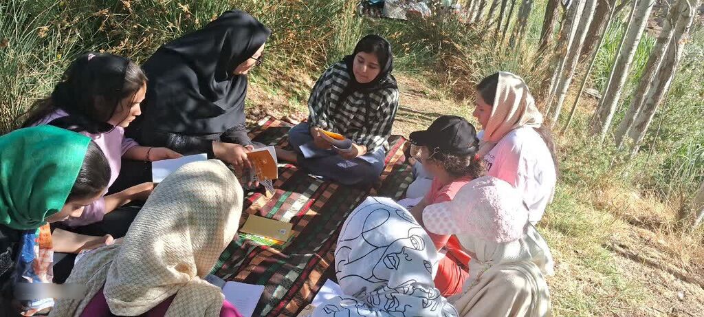 تلفیق نشاط، خلاقیت و مسئولیتپذیری در دل طبیعت با اردوی فرهنگی-تفریحی دختران کنگاور