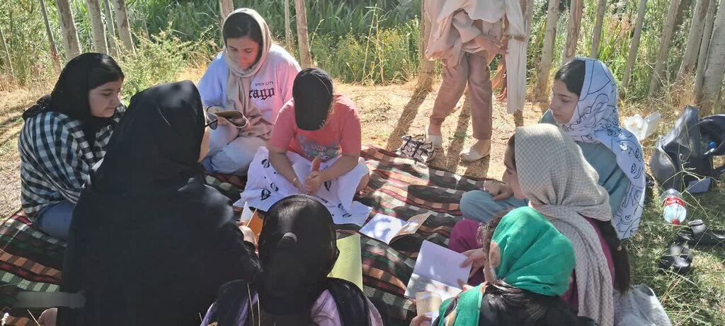 تلفیق نشاط، خلاقیت و مسئولیتپذیری در دل طبیعت با اردوی فرهنگی-تفریحی دختران کنگاور