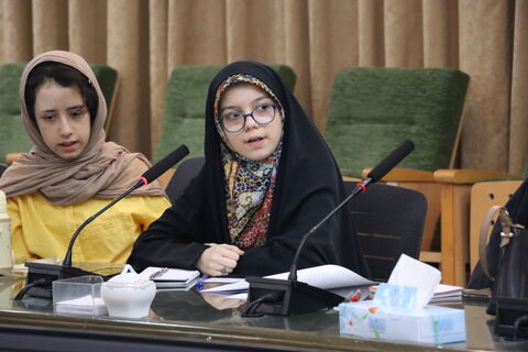 ادبی