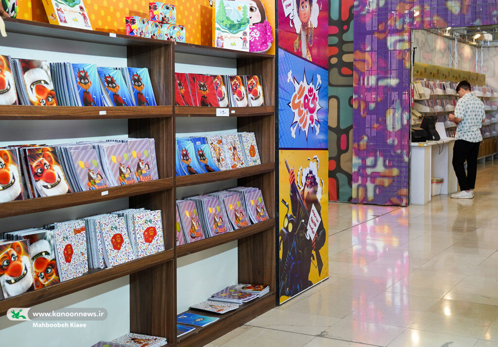 حضور کانون در یازدهمین نمایشگاه ایراننوشت کانون با «بچه زرنگ» به یازدهمین نمایشگاه ایران نوشت آمد