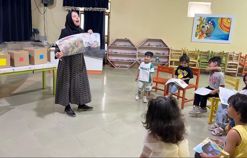 کارگاه یکروزه «قدرت بیان در کشف شکلها و رنگها» در مرکز فرهنگی هنری گلشهر بندرعباس برگزار شد