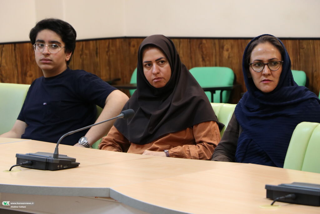 اولین نشست سینمایی کانون برگزار شد