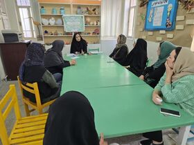 کارگاه مهارت زندگی ویژه مادران اعضا در کانون ساوه برگزار شد