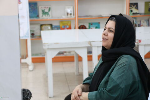 2برگزاری نشست‌های «لزوم آشنایی کودکان و نوجوانان با شعر و ادب پارسی» و «چگونه شعر بخوانیم» در کانون فارس