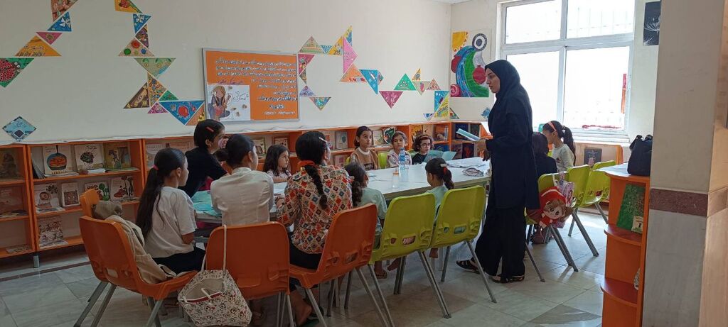 کارشناسان فرهنگی کانون کرمانشاه از مرکز بیستون بازدید کردند