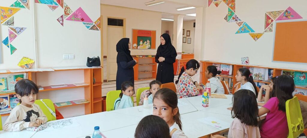 کارشناسان فرهنگی کانون کرمانشاه از مرکز بیستون بازدید کردند