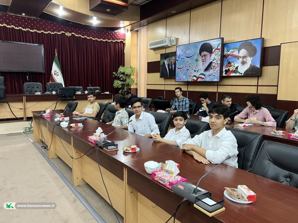 تداوم نشستهای هماندیشی نوجوانان ضروری است