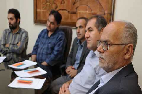 نشست هم‌اندیشی کارکنان خدمات کانون گیلان در رشت