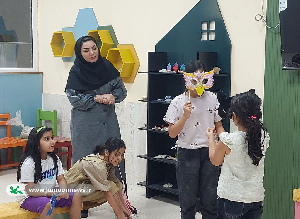 "روز ماسکها و جادوی قصه" در مرکز شماره ۱بوشهر