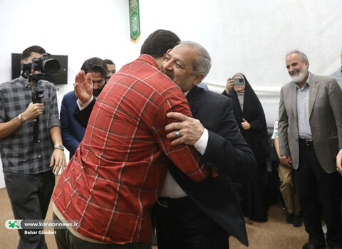 بازدید وزیر آموزش و پرورش از برنامه محفل ستاره‌ها