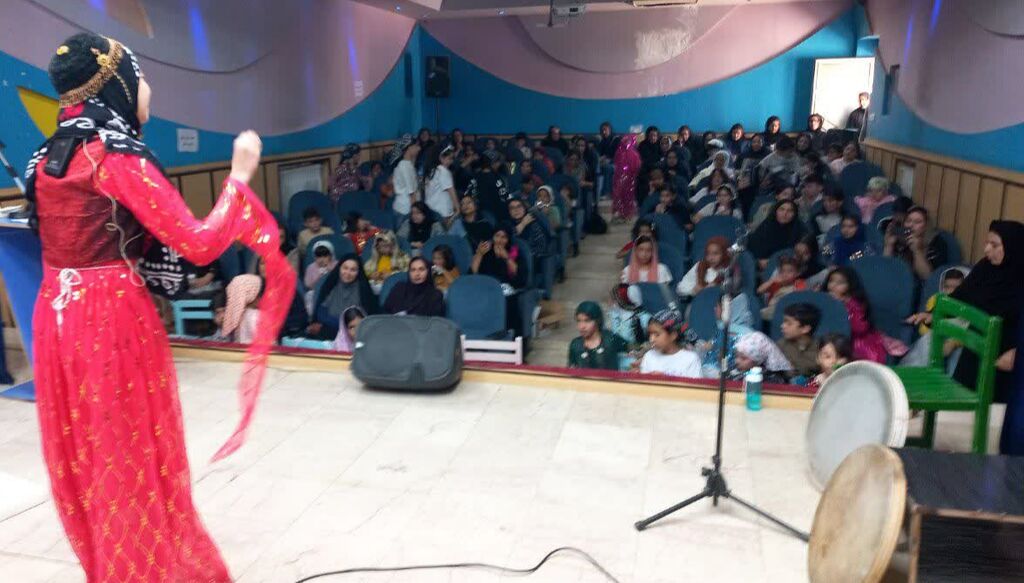 برگزاری جشن باشکوه میلاد پیامبر رحمت در مرکز روانسر