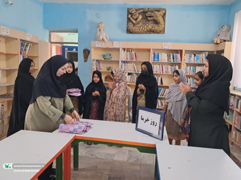 جشن روز خرما در مرکز فرهنگی هنری میرجاوه(سیستان و بلوچستان) برگزار شد
