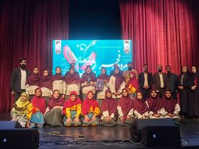 درخشش گروه سرود کانون ماهان در جشنواره فجر شهرستان کرمان