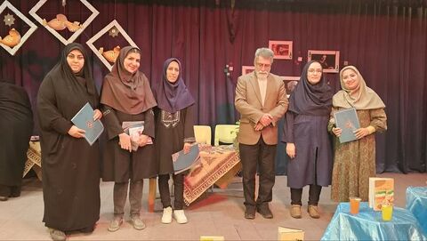 ویژه برنامه‌ی " آواز واژه‌ها، شهریار دل‌ها" کانون استان اصفهان به روایت تصویر