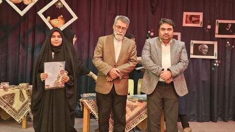ویژه برنامه‌ی " آواز واژه‌ها، شهریار دل‌ها" کانون استان اصفهان به روایت تصویر