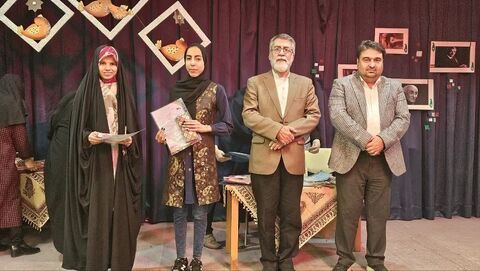 ویژه برنامه‌ی " آواز واژه‌ها، شهریار دل‌ها" کانون استان اصفهان به روایت تصویر
