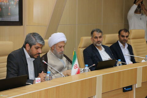 دیدار مربیان و کارکنان کانون فارس با امام جمعه شیراز به مناسبت پایان تابستان و شروع سال تحصیلی جدید