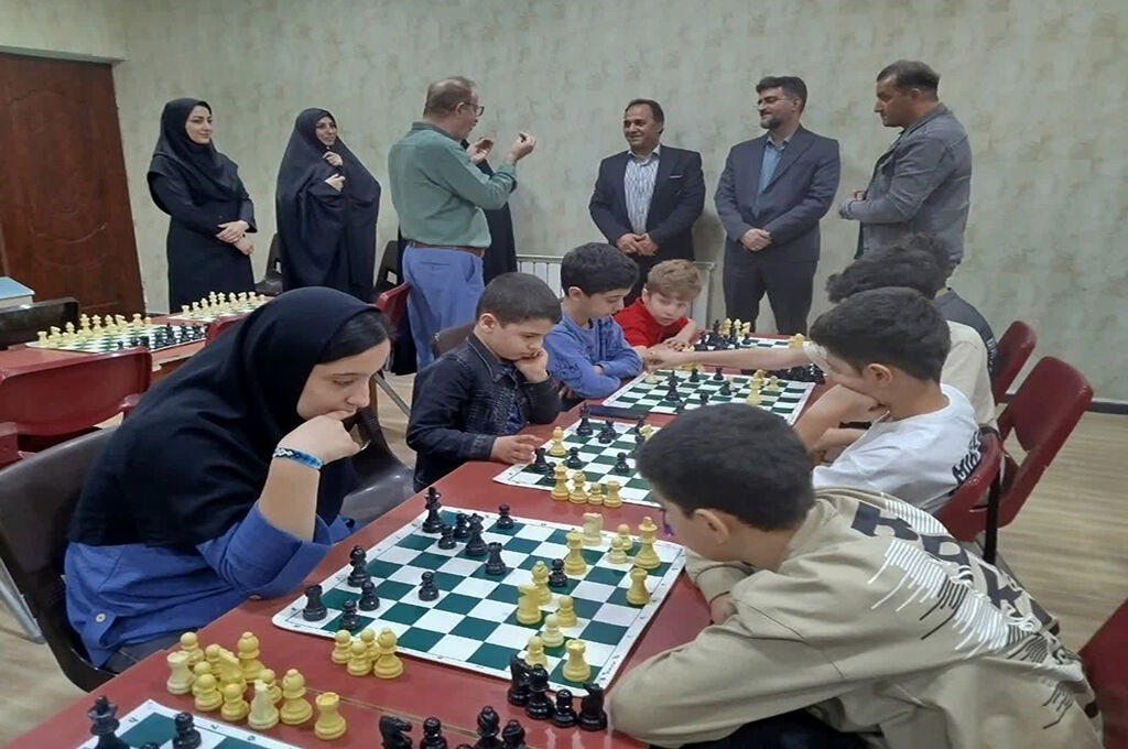 سومین دوره مسابقههای شطرنج جام ابریشم در کانون صومعهسرا برگزارشد