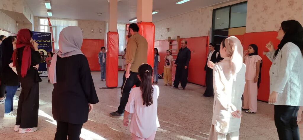 کارگاه بازیگری و تئاتر در مرکز پاوه برگزار شد