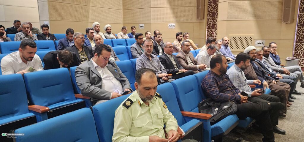 نشست هماهنگی بازگشایی مدارس ناحیه ۴ قم در مجتمع فرهنگی هنری کانون پرورش فکری پردیسان