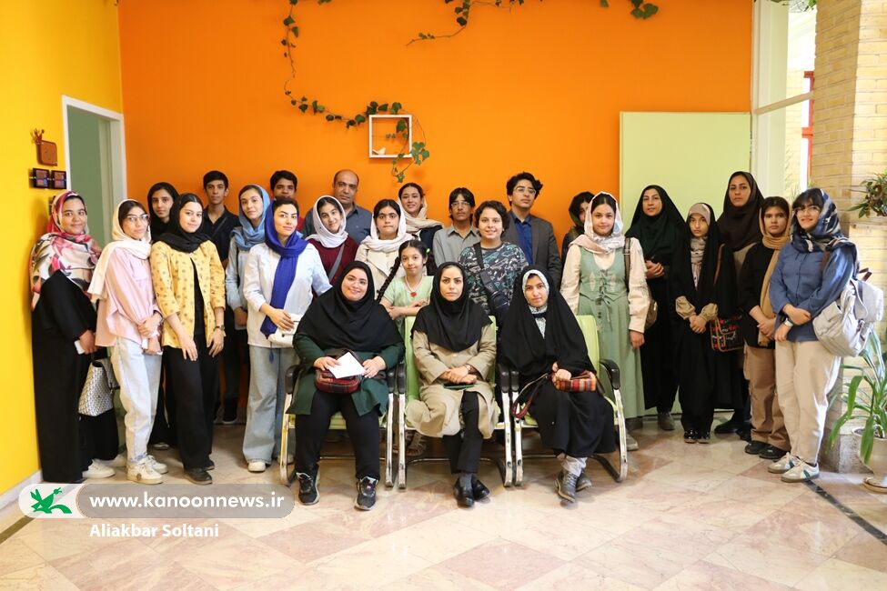 نشست انجمن شعر و داستان کانون کرمان برگزار شد